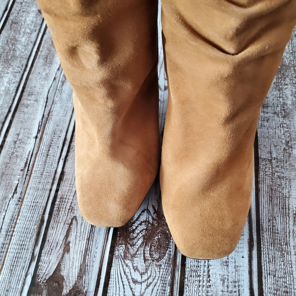 NWOT Michael Kors Vienna Suede Tassel Boot, Flaws - Picture 4 of 10